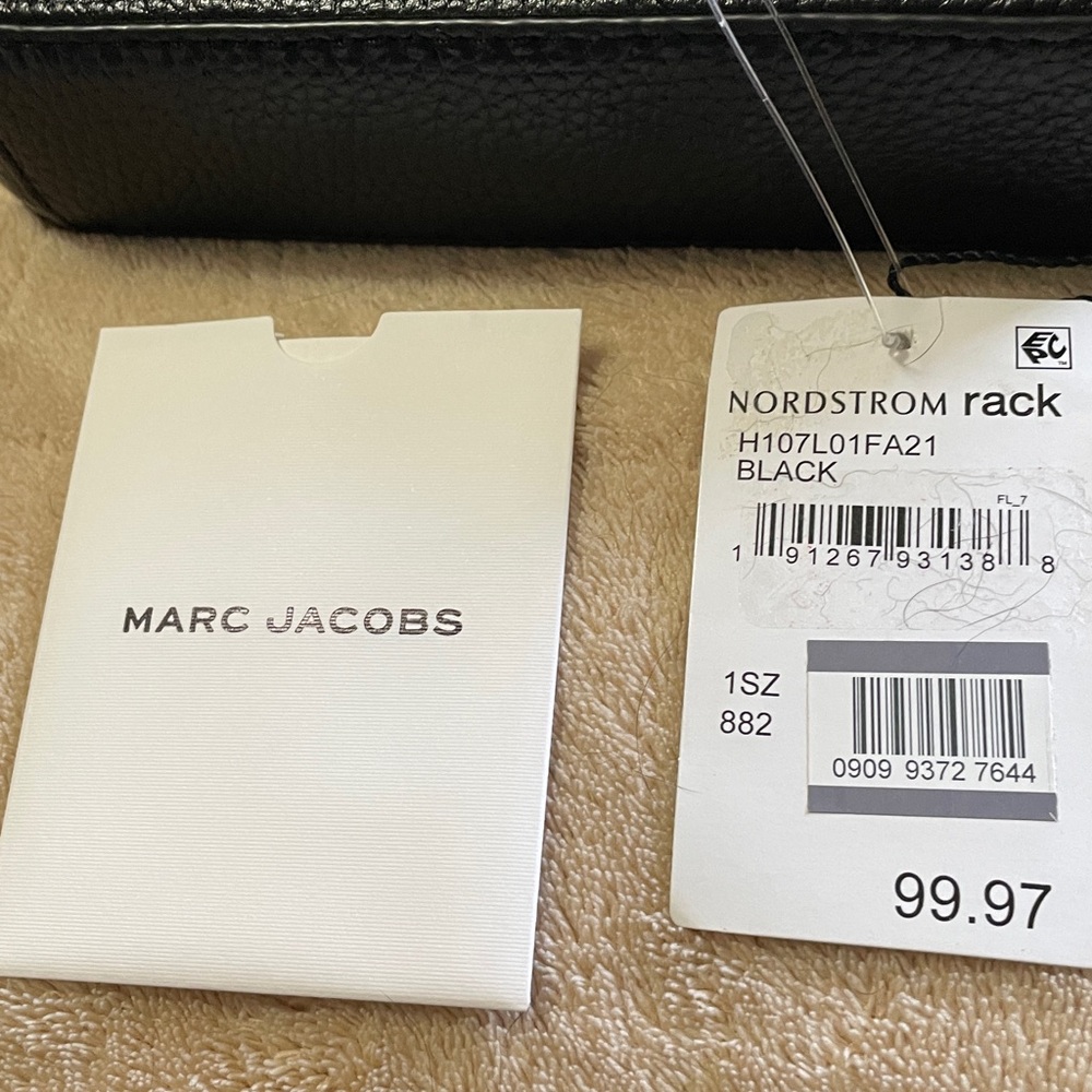 Marc Jacobs Black Pebbled Leather Mini Crossbody - Picture 6 of 6